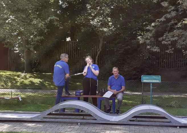 14 Bodenwelle KlausSarahJoachim